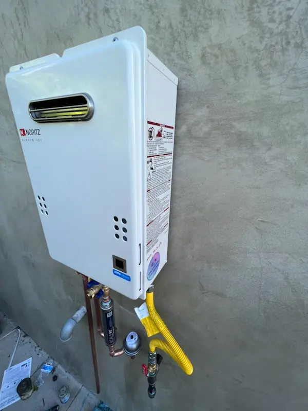Tankless water heater installation for Ridglea Country Club Estates homes